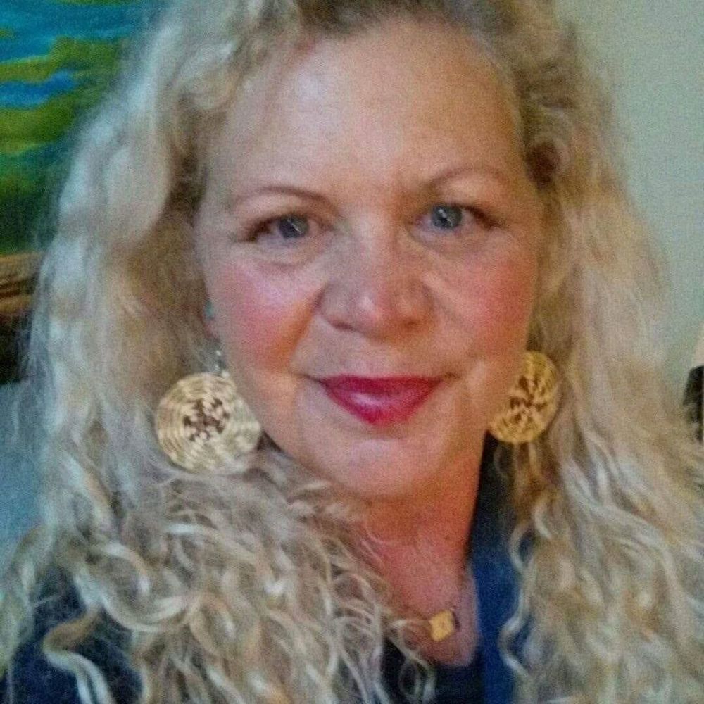 Meet your Posher, Deborah